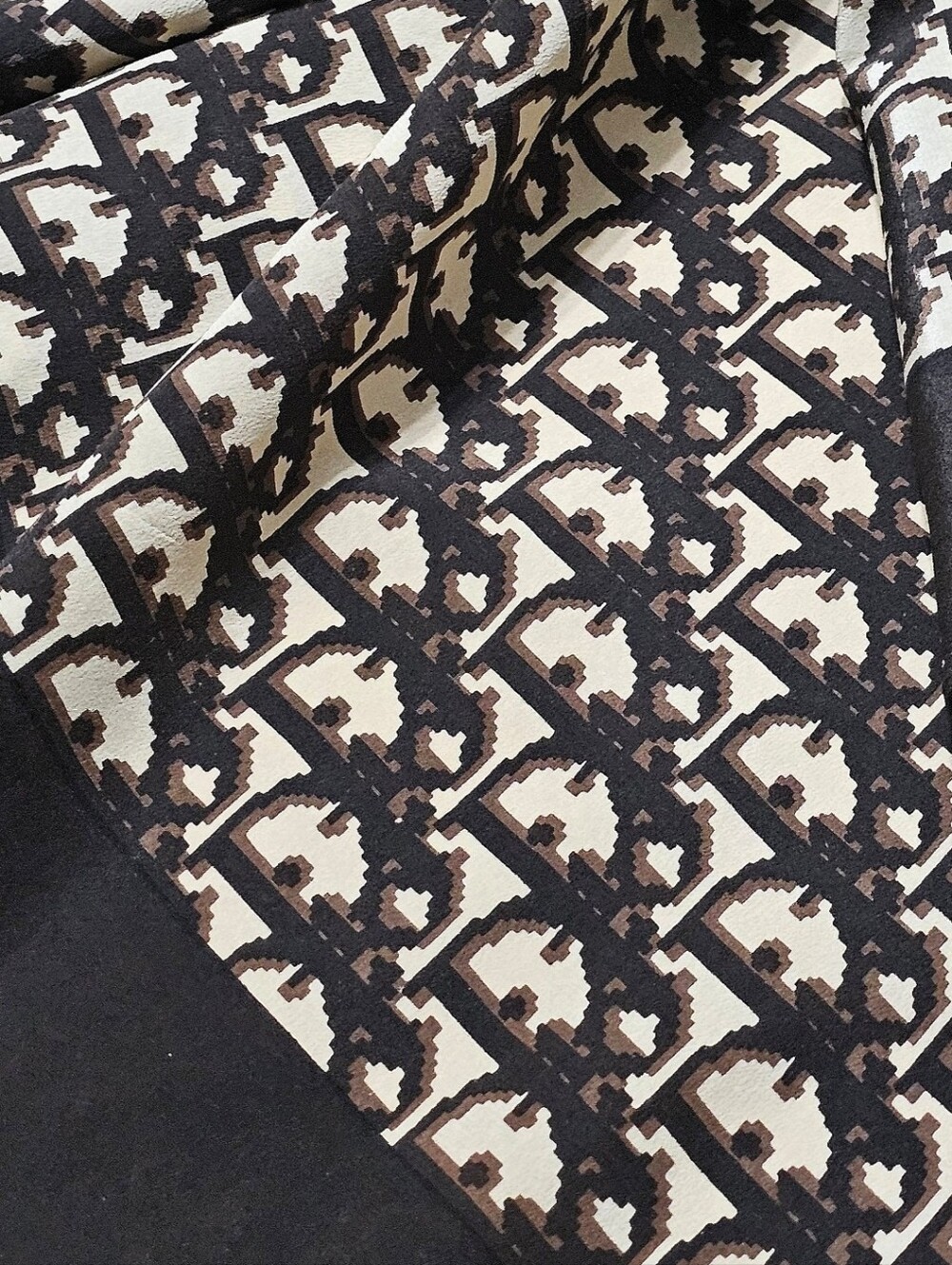 CHRISTIAN DIOR SCARF - Picture 4 of 15